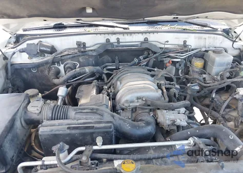 2000 Toyota Land Cruiser from USA, damaged, VIN JT3HT05J9Y0082581